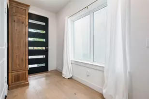 1747 Ojeman Spring Ln, Houston, TX 77055 - Photo 9