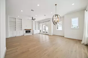 1747 Ojeman Spring Ln, Houston, TX 77055 - Photo 3