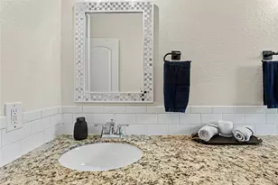 6031 McKnight St, Houston, TX 77035 - Photo 25