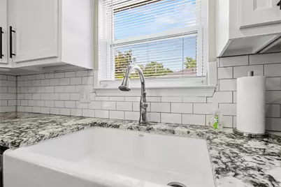 6031 McKnight Street, Houston, TX 77035 - Photo 17