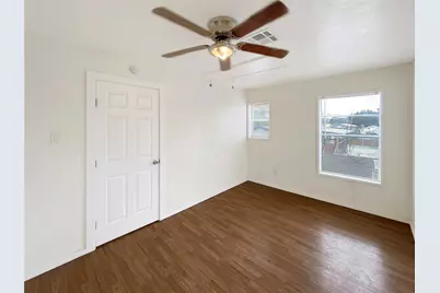 4815 8th Street, Bacliff, TX 77518 - Photo 11