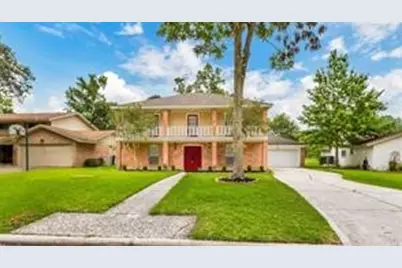 241 Saint Cloud Drive, Friendswood, TX 77546 - Photo 3