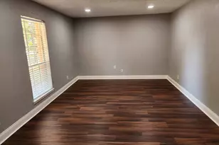 241 St Cloud Dr, Friendswood, TX 77546 - Photo 5