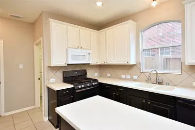 802 Hollyhock Drive, Stafford, TX 77477 - Photo 11