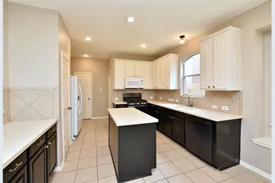 802 Hollyhock Drive, Stafford, TX 77477 - Photo 9