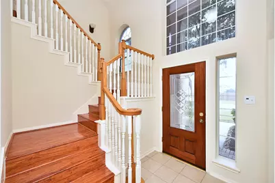 802 Hollyhock Drive, Stafford, TX 77477 - Photo 3