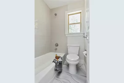 810 Herdsman Drive, Houston, TX 77079 - Photo 27