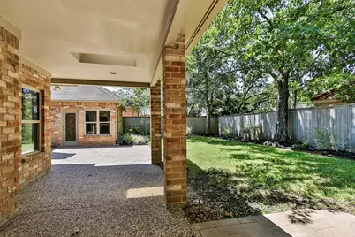 810 Herdsman Drive, Houston, TX 77079 - Photo 35