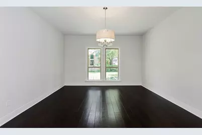 810 Herdsman Drive, Houston, TX 77079 - Photo 19