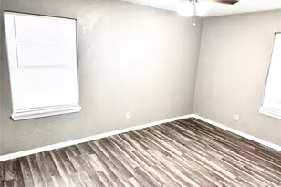 903 Roper St, Houston, TX 77034 - Photo 15