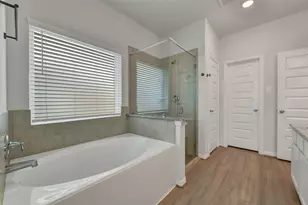 5330 Camerford Ct, Alvin, TX 77511 - Photo 21