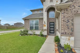 5330 Camerford Ct, Alvin, TX 77511 - Photo 3