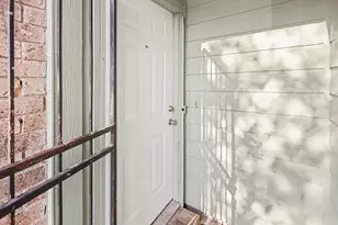 16428 Monte Carlo Ln, Houston, TX 77053 - Photo 3