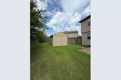 7034 Sun Creek Drive, Hitchcock, TX 77563 - Photo 37