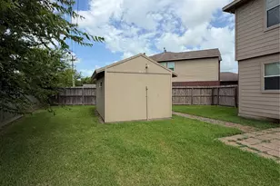 7034 Sun Creek Dr, Hitchcock, TX 77563 - Photo 37
