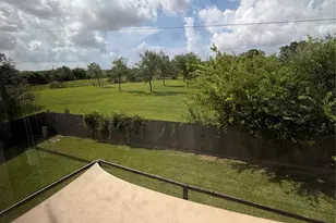7034 Sun Creek Dr, Hitchcock, TX 77563 - Photo 27
