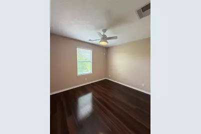 7034 Sun Creek Drive, Hitchcock, TX 77563 - Photo 29