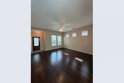 7034 Sun Creek Drive, Hitchcock, TX 77563 - Photo 5