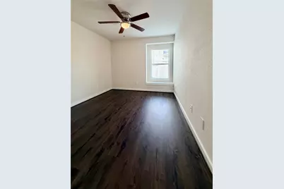 6807 Bardsdale Court, Rosharon, TX 77583 - Photo 9