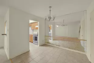 9662 Westview Dr, Houston, TX 77055 - Photo 11