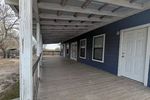 621 County Rd 356, Kenedy, TX 78119 - Photo 15