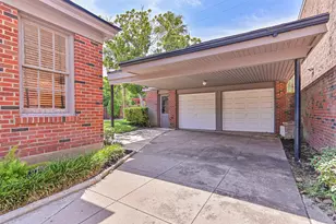 5023 Woodrow Ave, Galveston, TX 77551 - Photo 9