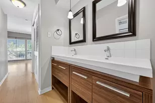 2100 Tanglewilde St, Houston, TX 77063 - Photo 33