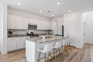 7531 Greenbriar Canyon Ln, Katy, TX 77493 - Photo 9