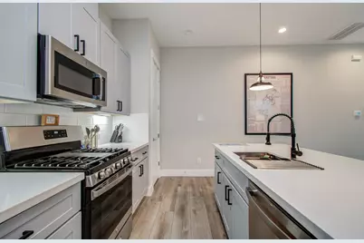 1221 W Tidwell Road, Houston, TX 77091 - Photo 9