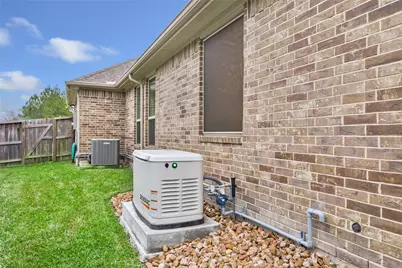 5827 Banfield Canyon Lane, Houston, TX 77365 - Photo 9