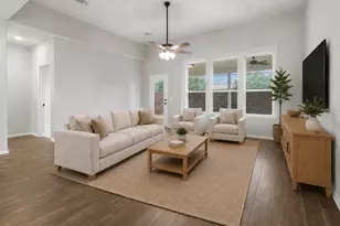 4028 Starbright St, Houston, TX 77018 - Photo 7