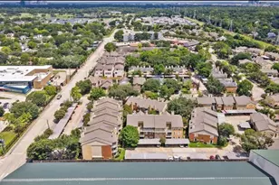 11201 Lynnbrook Dr, Houston, TX 77042 - Photo 15