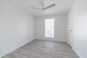 11201 Lynnbrook Dr, Houston, TX 77042 - Photo 7