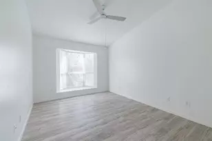 11201 Lynnbrook Dr, Houston, TX 77042 - Photo 9