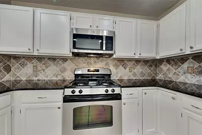 2915 Bentley Court, Pearland, TX 77584 - Photo 5