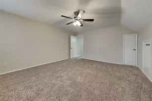 2915 Bentley Ct, Pearland, TX 77584 - Photo 15