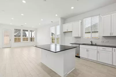 6710 Alejandro Place, Baytown, TX 77523 - Photo 5