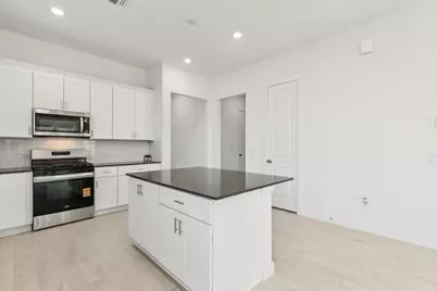 6710 Alejandro Place, Baytown, TX 77523 - Photo 7