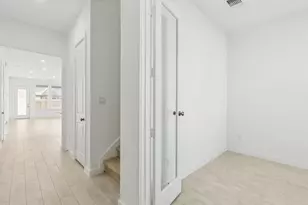 6710 Alejandro Pl, Baytown, TX 77523 - Photo 3