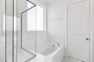 6710 Alejandro Pl, Baytown, TX 77523 - Photo 19