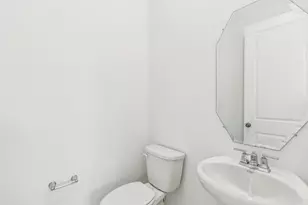 6710 Alejandro Pl, Baytown, TX 77523 - Photo 13