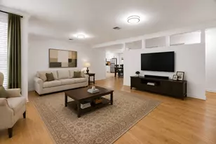 9618 Highmeadow Dr, Houston, TX 77063 - Photo 5