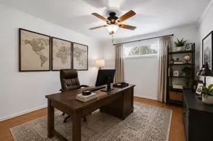 9618 Highmeadow Dr, Houston, TX 77063 - Photo 15
