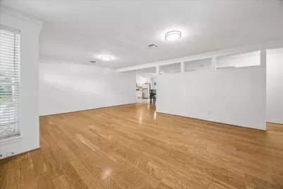9618 Highmeadow Drive, Houston, TX 77063 - Photo 7