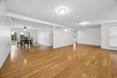 9618 Highmeadow Drive, Houston, TX 77063 - Photo 31