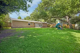 9618 Highmeadow Dr, Houston, TX 77063 - Photo 39
