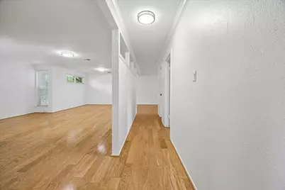 9618 Highmeadow Drive, Houston, TX 77063 - Photo 29