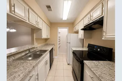 615 Cole Street, Webster, TX 77598 - Photo 7