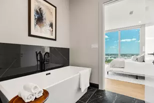 1711 Allen Pkwy, Houston, TX 77019 - Photo 23
