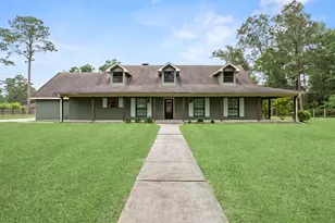 13360 Craig Ln, Beaumont, TX 77713 - Photo 1
